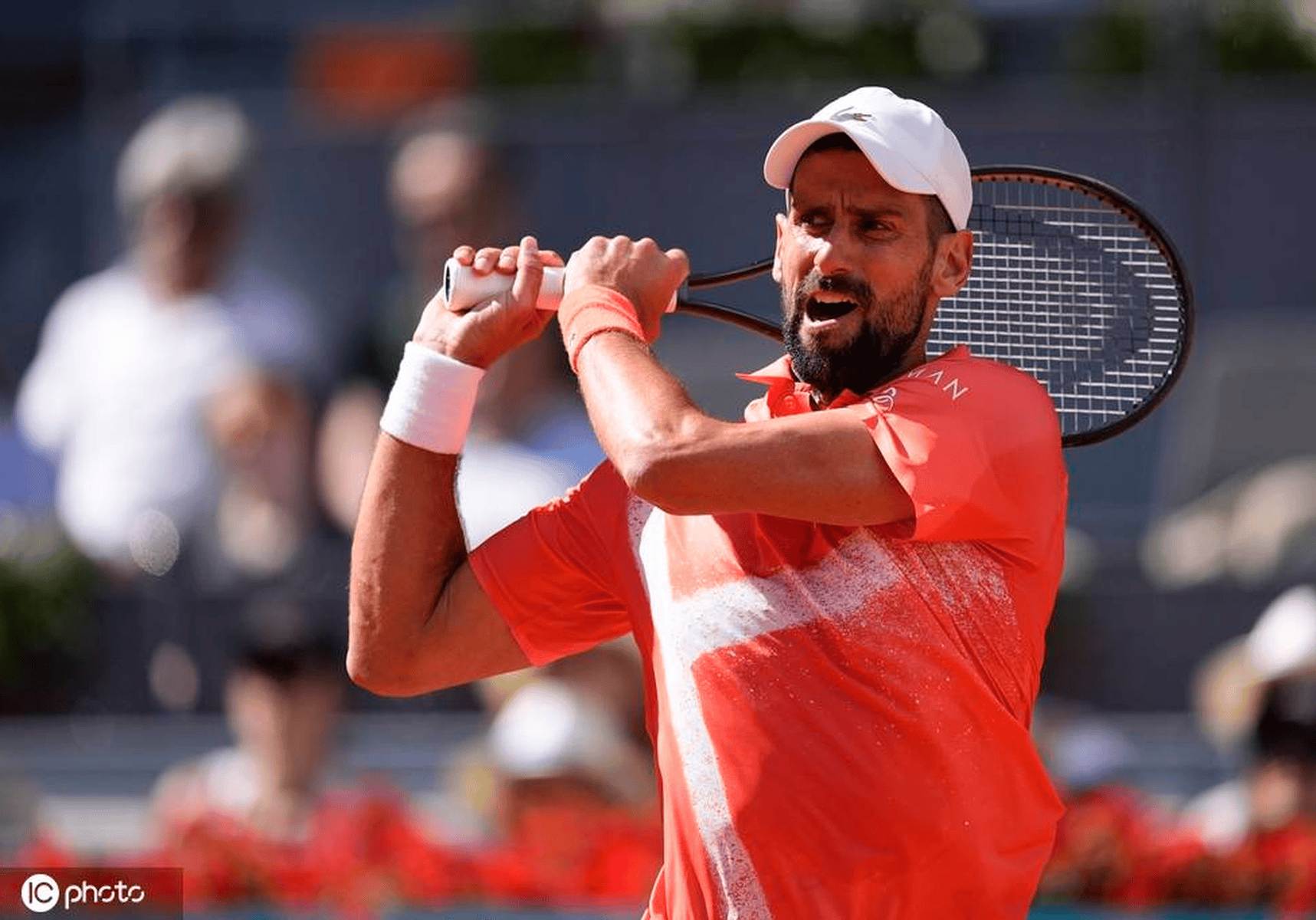 德约科维奇在阿森纳比赛中比赛局势复杂，晋级下一阶段引发热议！的简单介绍-九游下载安装官网