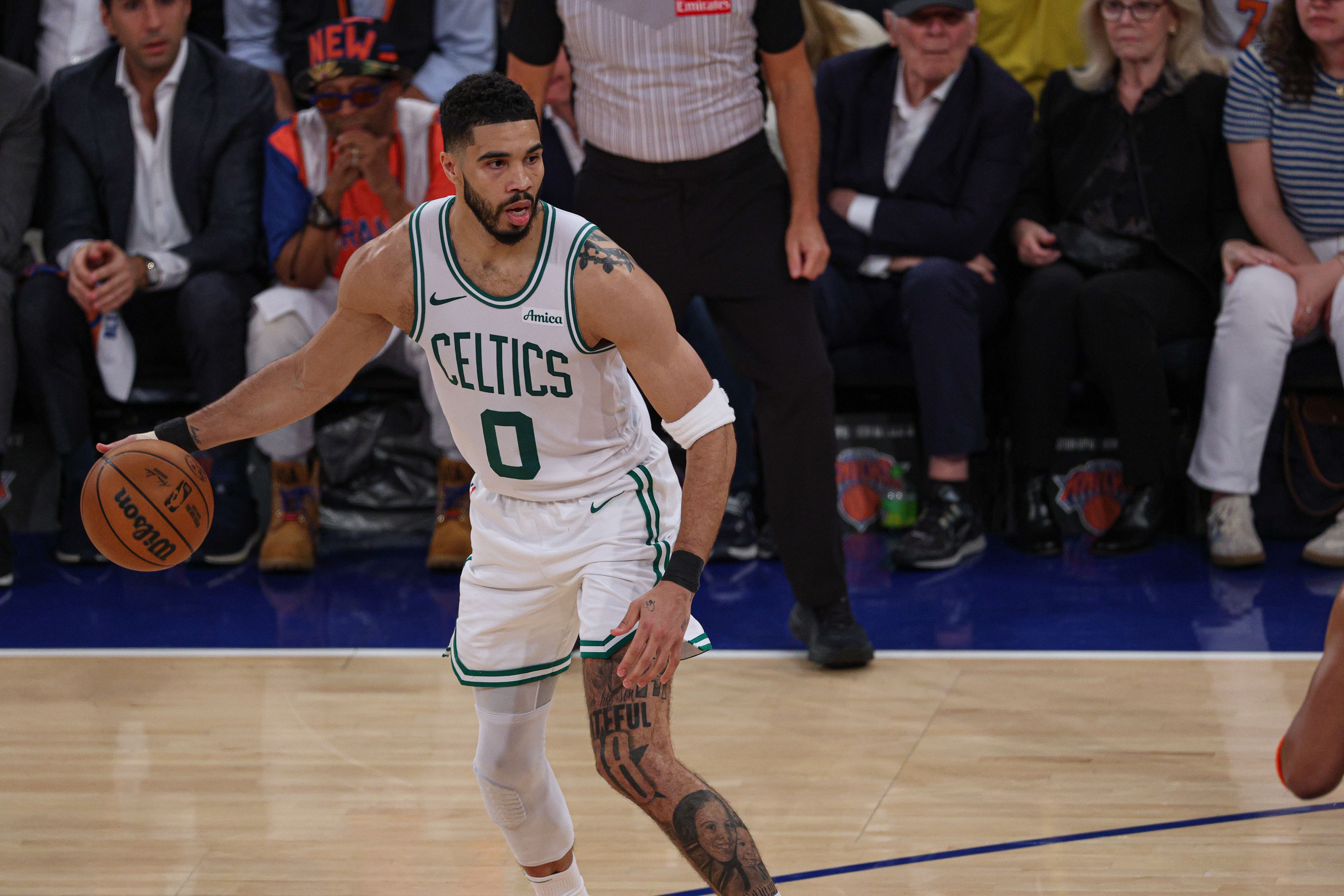 塔图姆连续五场比赛得分超过比赛局势复杂，德国队不断突破！-九游下载安装官网