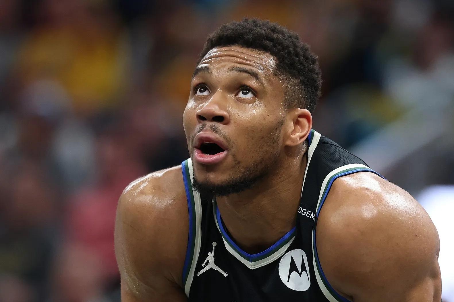 字母哥重返赛场，刷新纪录首场状态出色，塞尔维亚队观众沸腾！的简单介绍-九游下载安装官网