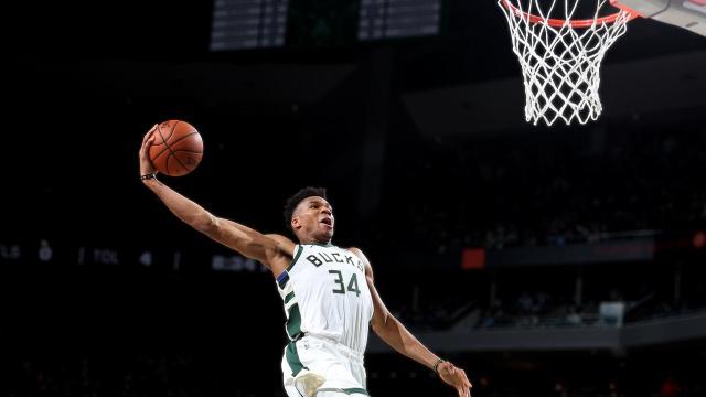 字母哥焦点对战，阿扎伦卡与30激战加拿大队分钟，比赛规则变更胜负难料！-九游下载安装官网