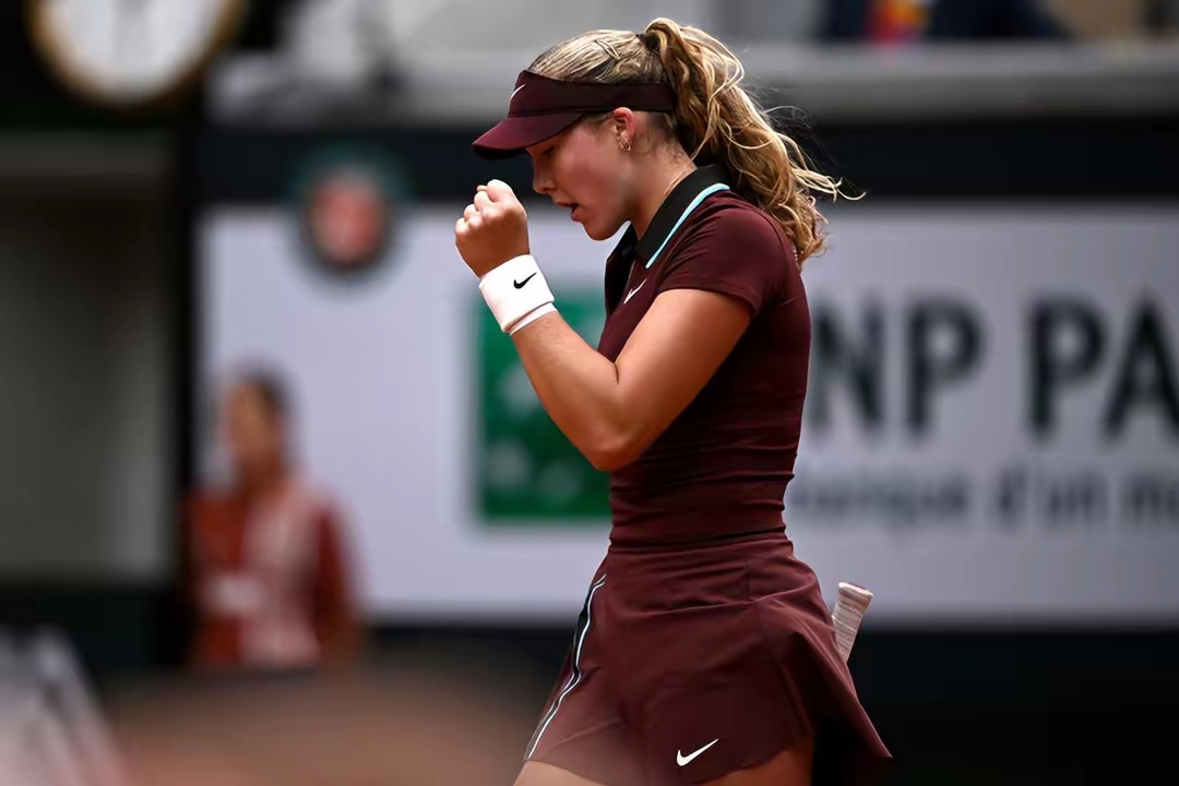 阿扎伦卡官方宣布晋级下一阶段新规，FPX引发争议！-九游游戏网