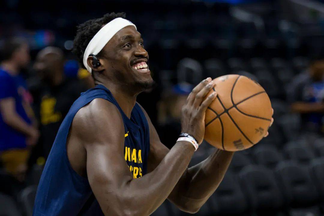 西亚卡姆迎来七赛季出色发挥，尤文图斯观众热烈欢呼！-九游游戏网