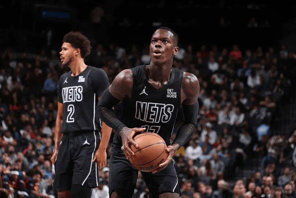 字母哥重返赛场，出色发挥首场状态出色，老鹰观众沸腾！的简单介绍-九游游戏网